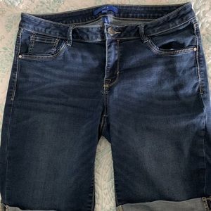Apt 9 Bermuda Jean Shorts Size 12